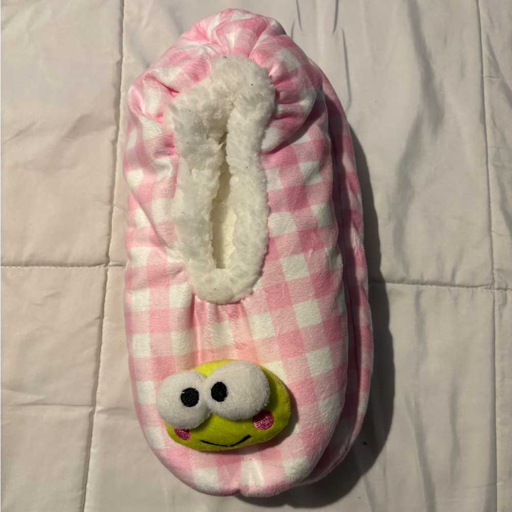 Hello Kitty Sanrio Slippers one size